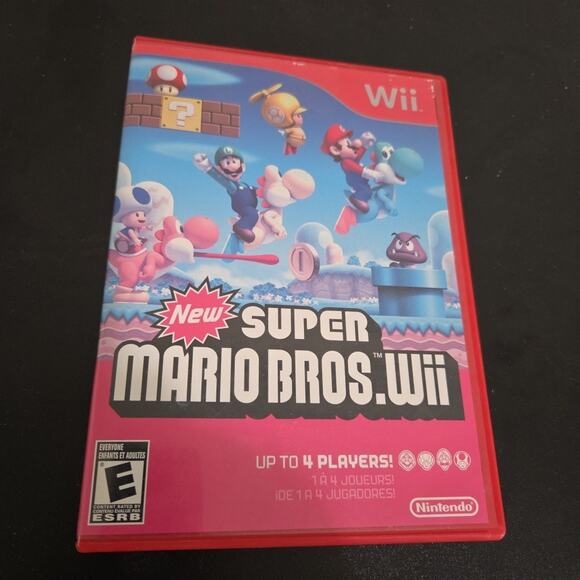 New Super Mario Bros Wii Game (Nintendo Wii) No Manual - Picture 1 of 5